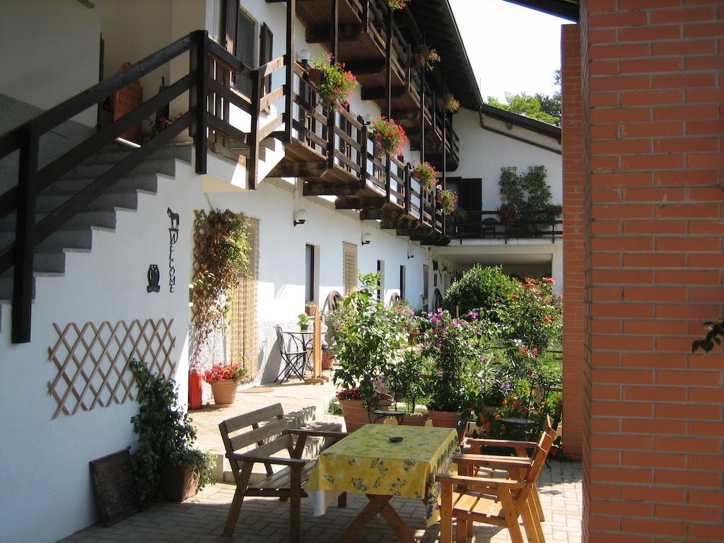 Agriturismo Fano'S Farm Suno Exterior photo